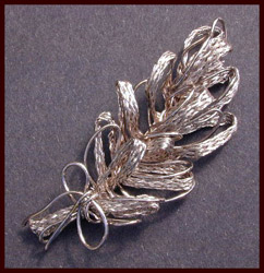 HOBE SILVERTONE ABSTRACT BRANCH and BOW PIN