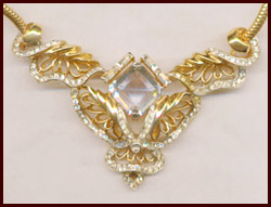 REGAL REJA SCULPTURED RHINESTONE NECKLACE