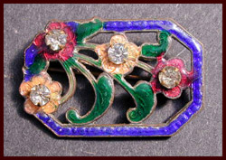 EARLY ENAMELED FLORAL MOTIF PIN