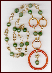 ELEGANT TWO TONE JADE NECKLACE